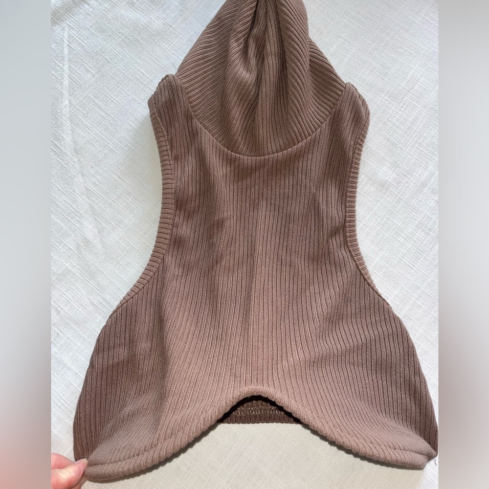 Ultra cropped sexy top turtleneck brown ribbed with underwire racer back NWT